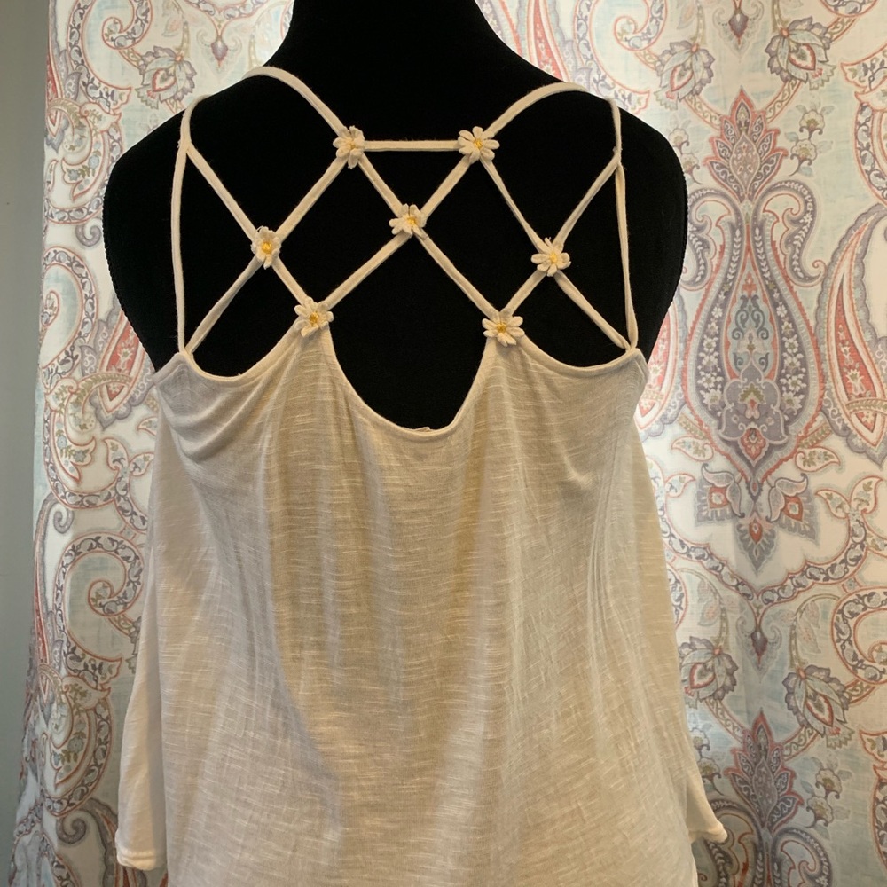 Women’s flowy crop top